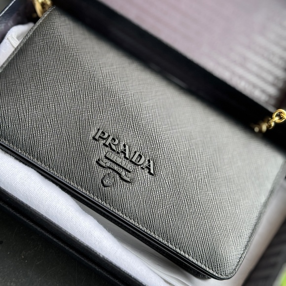 PRADA MILADO - Picture 1 of 6
